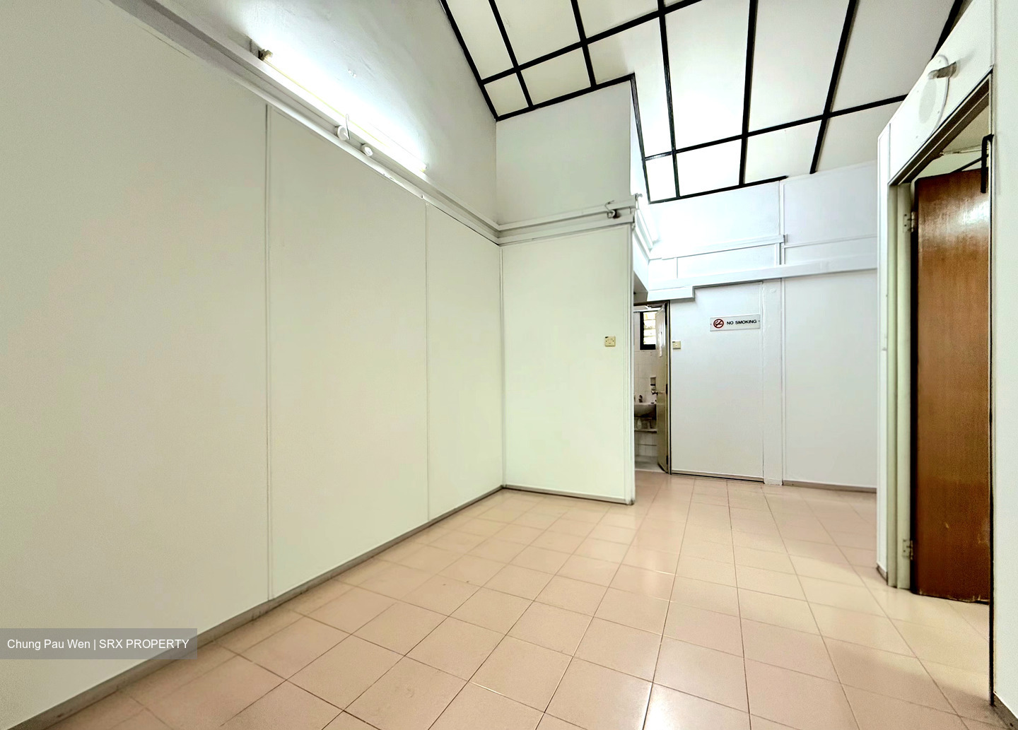Jurong West Street 92 (D22), Shop House #584826491